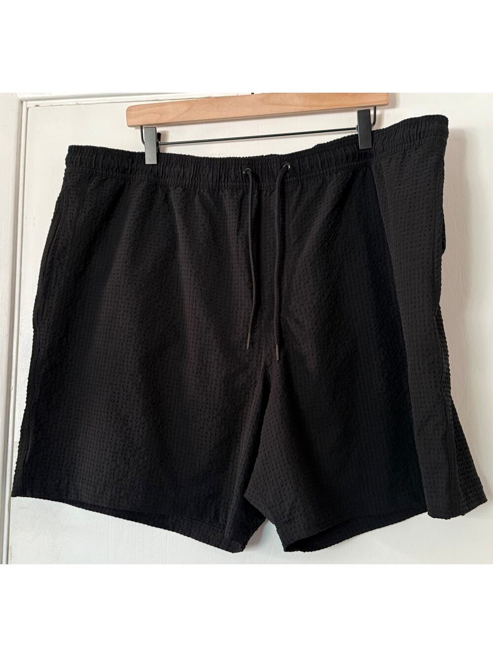 Gap Men's Seersucker Swim Trunks - Black - XXL (6" Inseam)